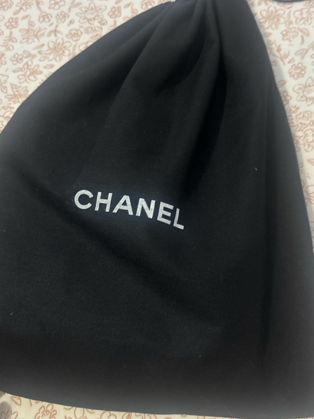 CHANEL Black Quilted Leather Crossbody with Silver Chain - Picture 5 of 6